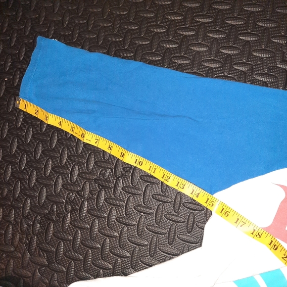 Champion Justin Bieber "My momma don't like you" shirt - Picture 8 of 9